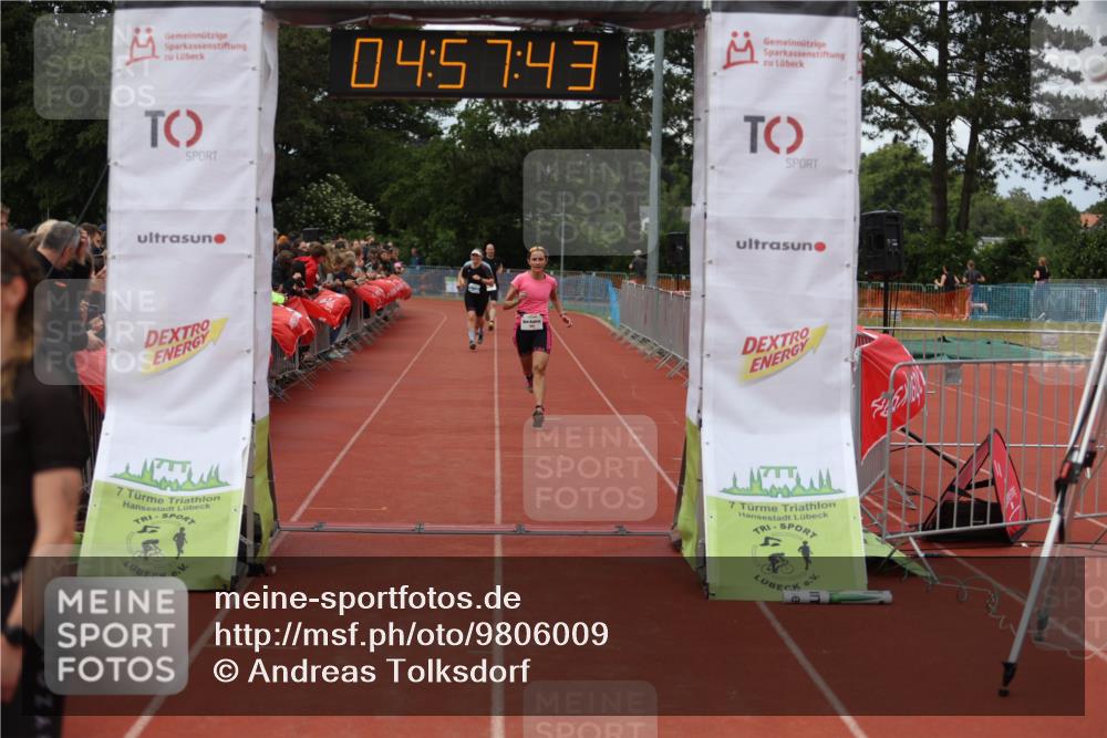 14.06.2026 - 7 Türme Triathlon Andreas Tolksdorf http://msf.ph/oto/9806009 14.06.2026 15:57:41 Ziel 1106, 1109, 1693 meine-sportfotos.de