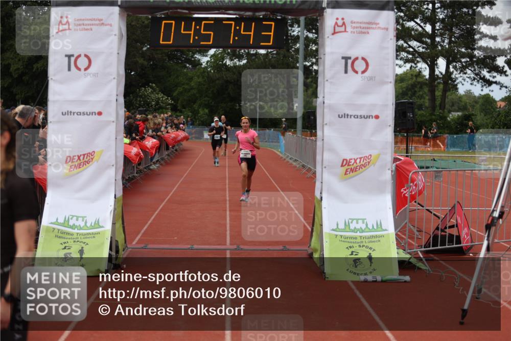 14.06.2026 - 7 Türme Triathlon Andreas Tolksdorf http://msf.ph/oto/9806010 14.06.2026 15:57:41 Ziel 1106, 1109, 1693 meine-sportfotos.de