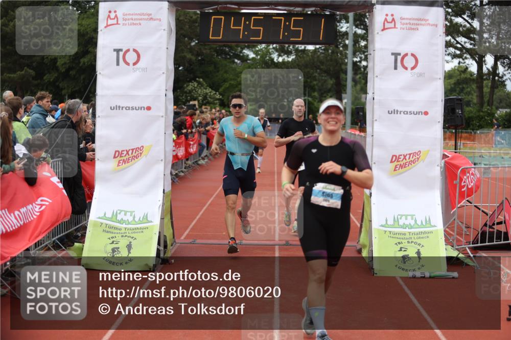 14.06.2026 - 7 Türme Triathlon Andreas Tolksdorf http://msf.ph/oto/9806020 14.06.2026 15:57:49 Ziel 1055, 1109, 1361, 1478, 1693 meine-sportfotos.de