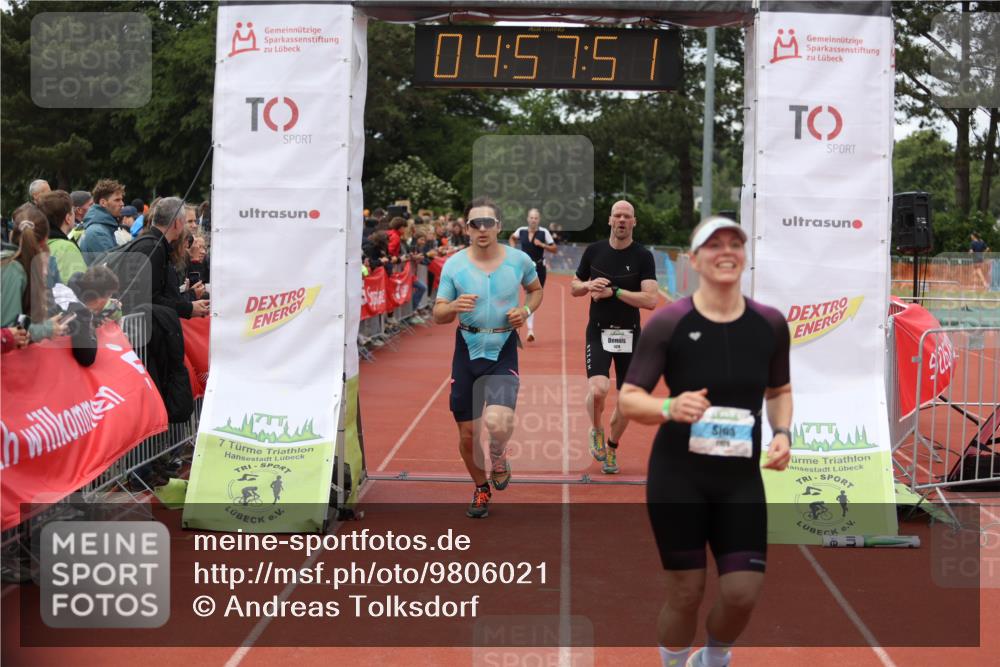 14.06.2026 - 7 Türme Triathlon Andreas Tolksdorf http://msf.ph/oto/9806021 14.06.2026 15:57:50 Ziel 1055, 1109, 1361, 1478, 1693 meine-sportfotos.de