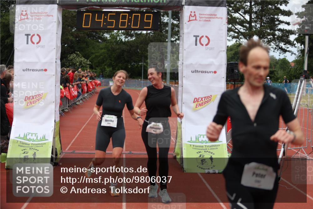 14.06.2026 - 7 Türme Triathlon Andreas Tolksdorf http://msf.ph/oto/9806037 14.06.2026 15:58:08 Ziel 1207, 1516, 1564, 1609 meine-sportfotos.de