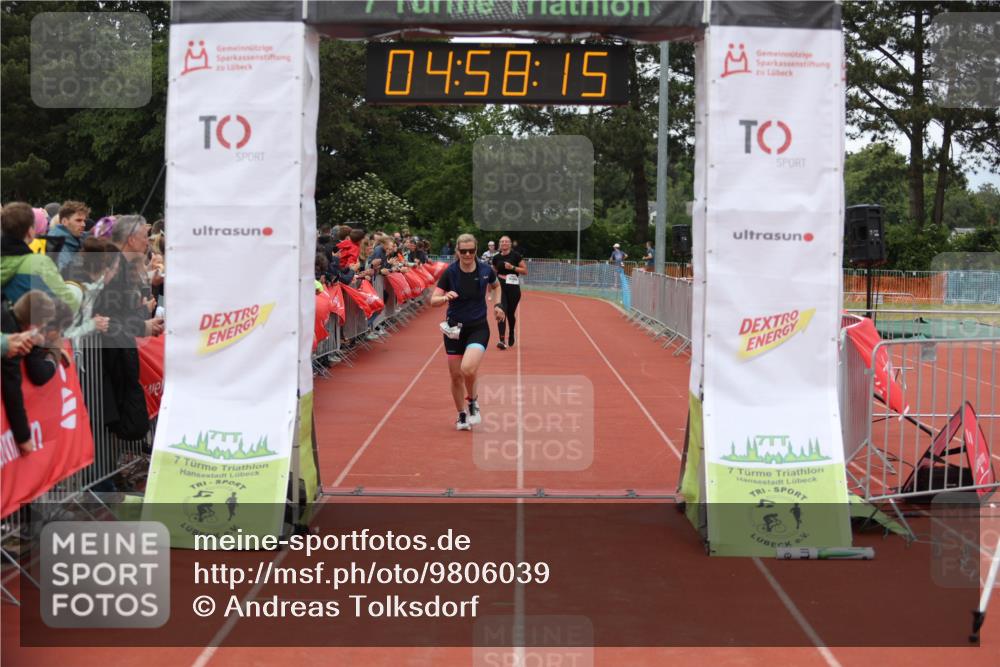 14.06.2026 - 7 Türme Triathlon Andreas Tolksdorf http://msf.ph/oto/9806039 14.06.2026 15:58:13 Ziel 1178, 1207, 1516, 1564, 1609 meine-sportfotos.de