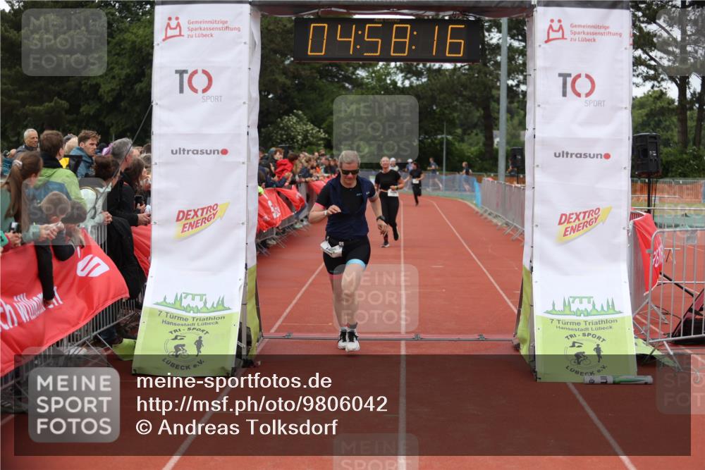 14.06.2026 - 7 Türme Triathlon Andreas Tolksdorf http://msf.ph/oto/9806042 14.06.2026 15:58:15 Ziel 1178, 1516, 1564, 1609 meine-sportfotos.de