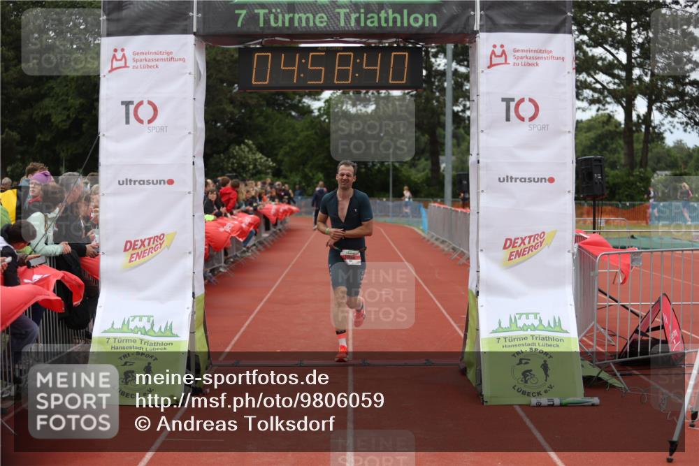 14.06.2026 - 7 Türme Triathlon Andreas Tolksdorf http://msf.ph/oto/9806059 14.06.2026 15:58:39 Ziel 724 meine-sportfotos.de