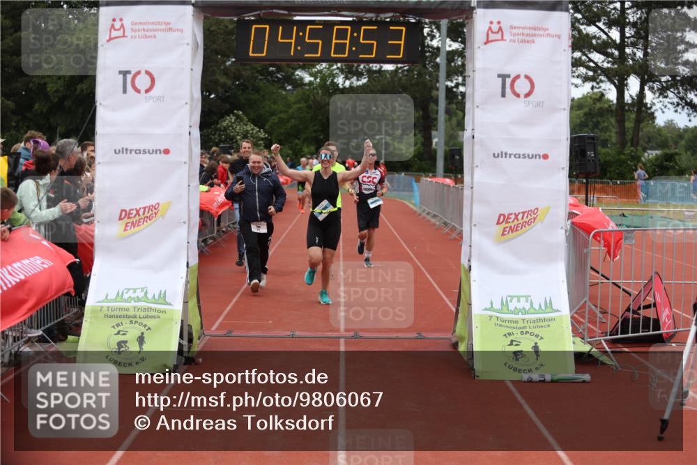 14.06.2026 - 7 Türme Triathlon Andreas Tolksdorf http://msf.ph/oto/9806067 14.06.2026 15:58:52 Ziel 893, 1077, 1121 meine-sportfotos.de