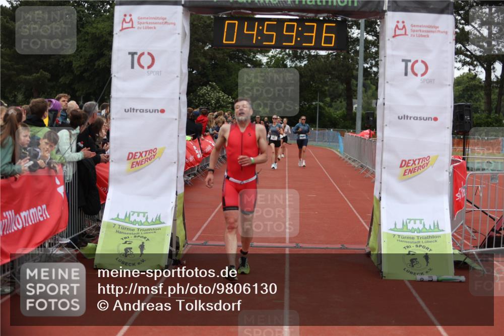14.06.2026 - 7 Türme Triathlon Andreas Tolksdorf http://msf.ph/oto/9806130 14.06.2026 15:59:35 Ziel 750, 1140, 1337, 1358, 1476, 1698, 1728, 1733 meine-sportfotos.de