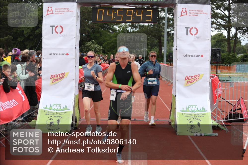 14.06.2026 - 7 Türme Triathlon Andreas Tolksdorf http://msf.ph/oto/9806140 14.06.2026 15:59:42 Ziel 750, 895, 1140, 1337, 1476, 1540, 1698, 1733 meine-sportfotos.de
