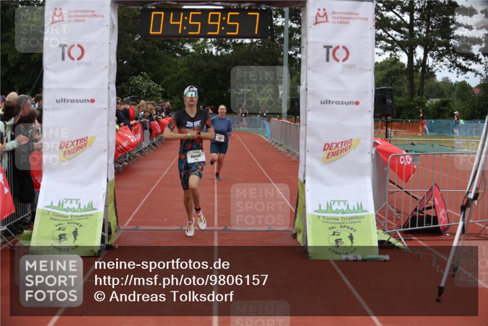 14.06.2026 - 7 Türme Triathlon Andreas Tolksdorf http://msf.ph/oto/9806157 14.06.2026 15:59:56 Ziel 1346, 1549 meine-sportfotos.de