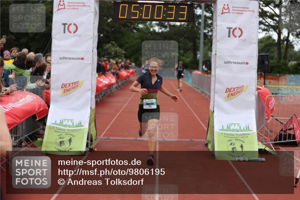 14.06.2026 - 7 Türme Triathlon Andreas Tolksdorf http://msf.ph/oto/9806195 14.06.2026 16:00:32 Ziel 983, 1112, 1577, 1633, 1774 meine-sportfotos.de