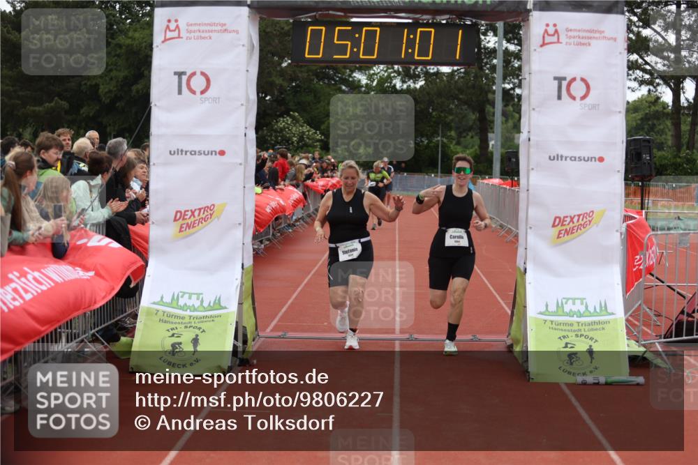 14.06.2026 - 7 Türme Triathlon Andreas Tolksdorf http://msf.ph/oto/9806227 14.06.2026 16:00:59 Ziel 684, 688, 928, 1554, 1657, 1664, 1736 meine-sportfotos.de