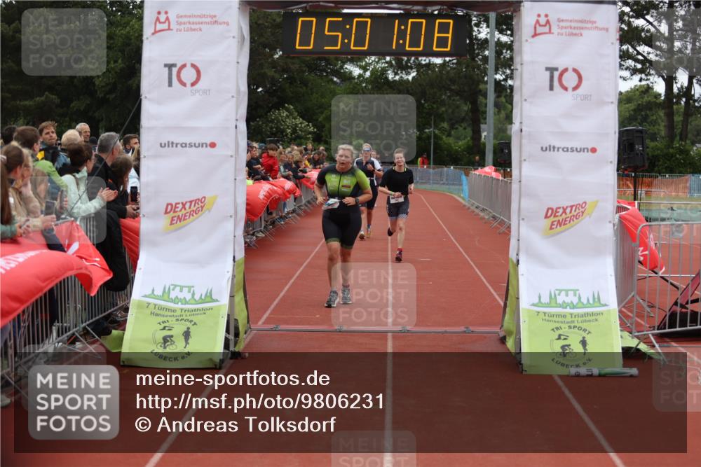14.06.2026 - 7 Türme Triathlon Andreas Tolksdorf http://msf.ph/oto/9806231 14.06.2026 16:01:07 Ziel 1057, 1554, 1630, 1652, 1664, 1708 meine-sportfotos.de