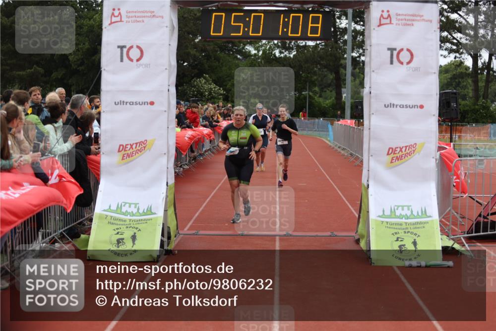 14.06.2026 - 7 Türme Triathlon Andreas Tolksdorf http://msf.ph/oto/9806232 14.06.2026 16:01:07 Ziel 1057, 1554, 1630, 1652, 1664, 1708 meine-sportfotos.de