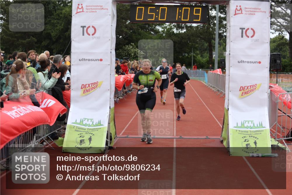 14.06.2026 - 7 Türme Triathlon Andreas Tolksdorf http://msf.ph/oto/9806234 14.06.2026 16:01:08 Ziel 1057, 1554, 1630, 1652, 1664, 1708 meine-sportfotos.de