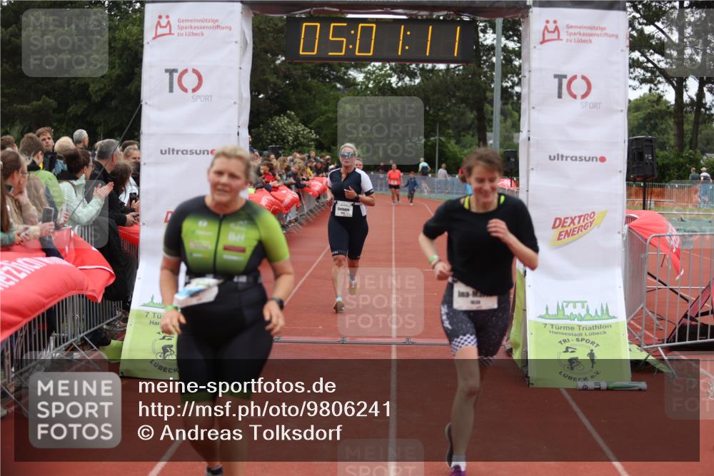14.06.2026 - 7 Türme Triathlon Andreas Tolksdorf http://msf.ph/oto/9806241 14.06.2026 16:01:10 Ziel 1057, 1630, 1652, 1708 meine-sportfotos.de