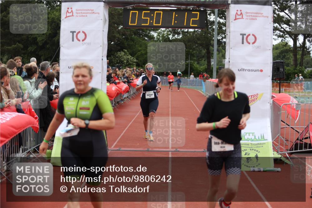 14.06.2026 - 7 Türme Triathlon Andreas Tolksdorf http://msf.ph/oto/9806242 14.06.2026 16:01:10 Ziel 1057, 1630, 1652, 1708 meine-sportfotos.de