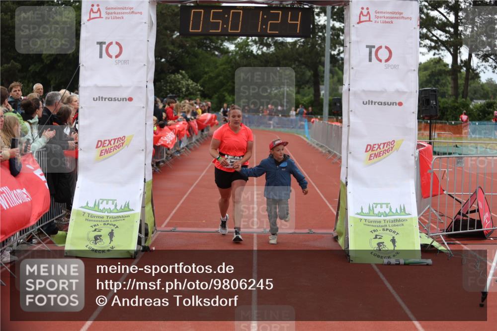 14.06.2026 - 7 Türme Triathlon Andreas Tolksdorf http://msf.ph/oto/9806245 14.06.2026 16:01:23 Ziel 1605 meine-sportfotos.de