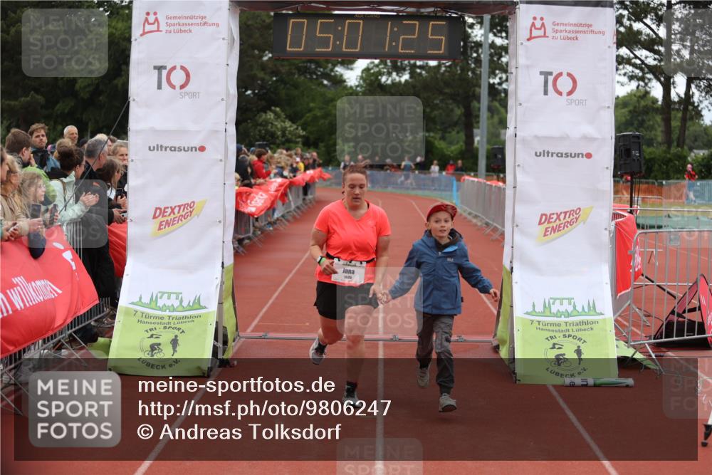 14.06.2026 - 7 Türme Triathlon Andreas Tolksdorf http://msf.ph/oto/9806247 14.06.2026 16:01:24 Ziel 1605 meine-sportfotos.de
