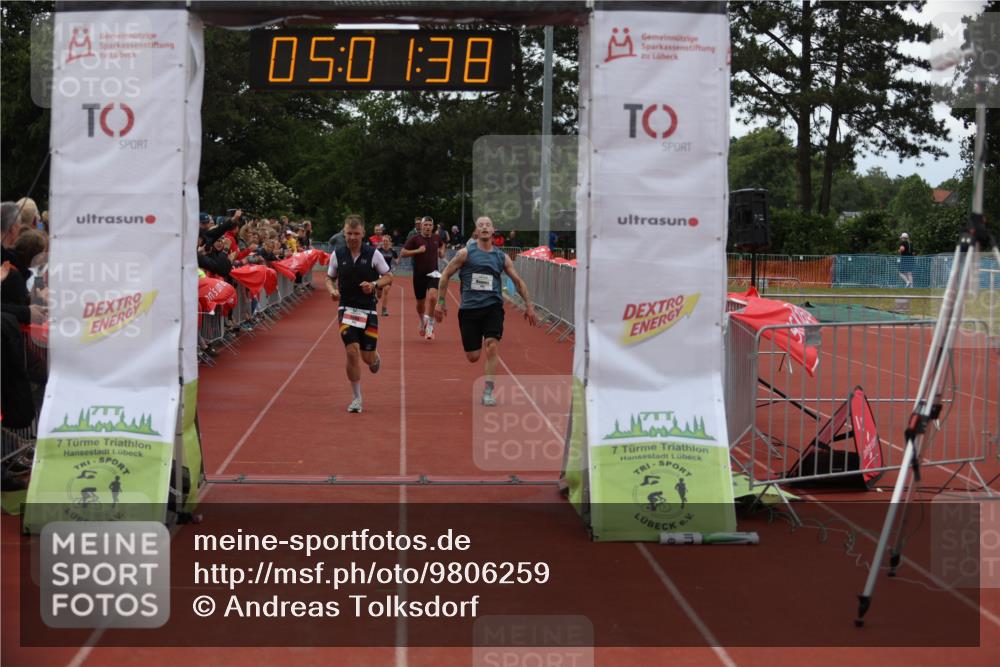 14.06.2026 - 7 Türme Triathlon Andreas Tolksdorf http://msf.ph/oto/9806259 14.06.2026 16:01:37 Ziel 806, 962, 1382, 1790, 1794 meine-sportfotos.de
