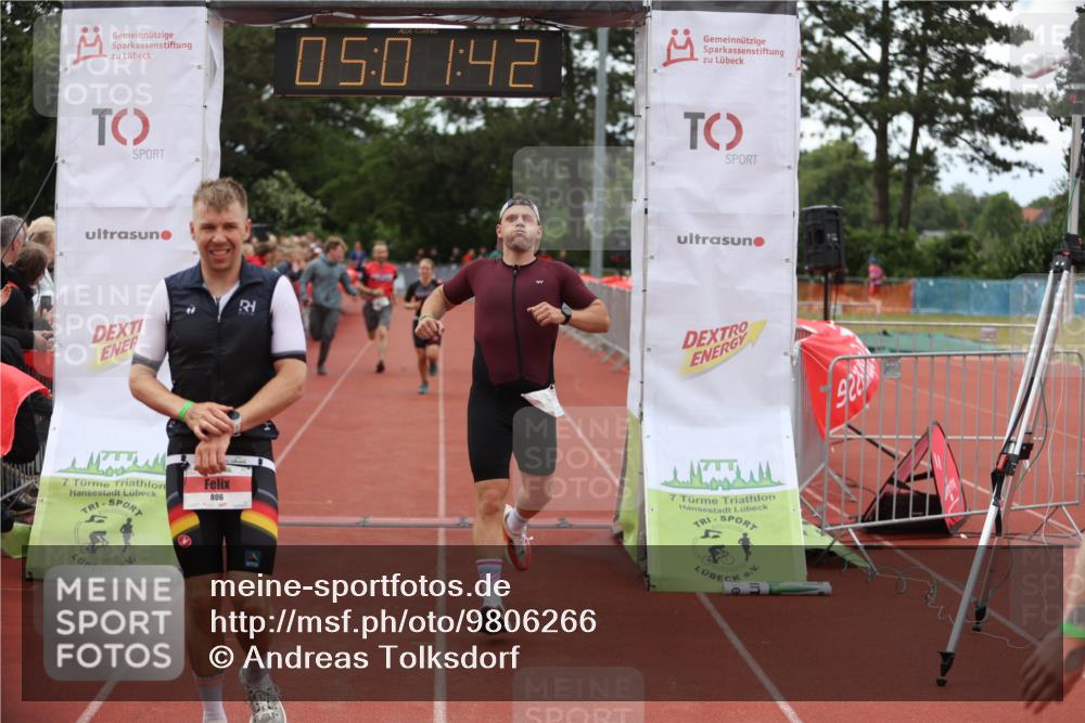 14.06.2026 - 7 Türme Triathlon Andreas Tolksdorf http://msf.ph/oto/9806266 14.06.2026 16:01:41 Ziel 806, 962, 1382, 1790, 1794 meine-sportfotos.de