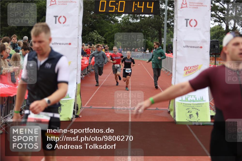 14.06.2026 - 7 Türme Triathlon Andreas Tolksdorf http://msf.ph/oto/9806270 14.06.2026 16:01:43 Ziel 806, 962, 1382, 1790, 1794 meine-sportfotos.de