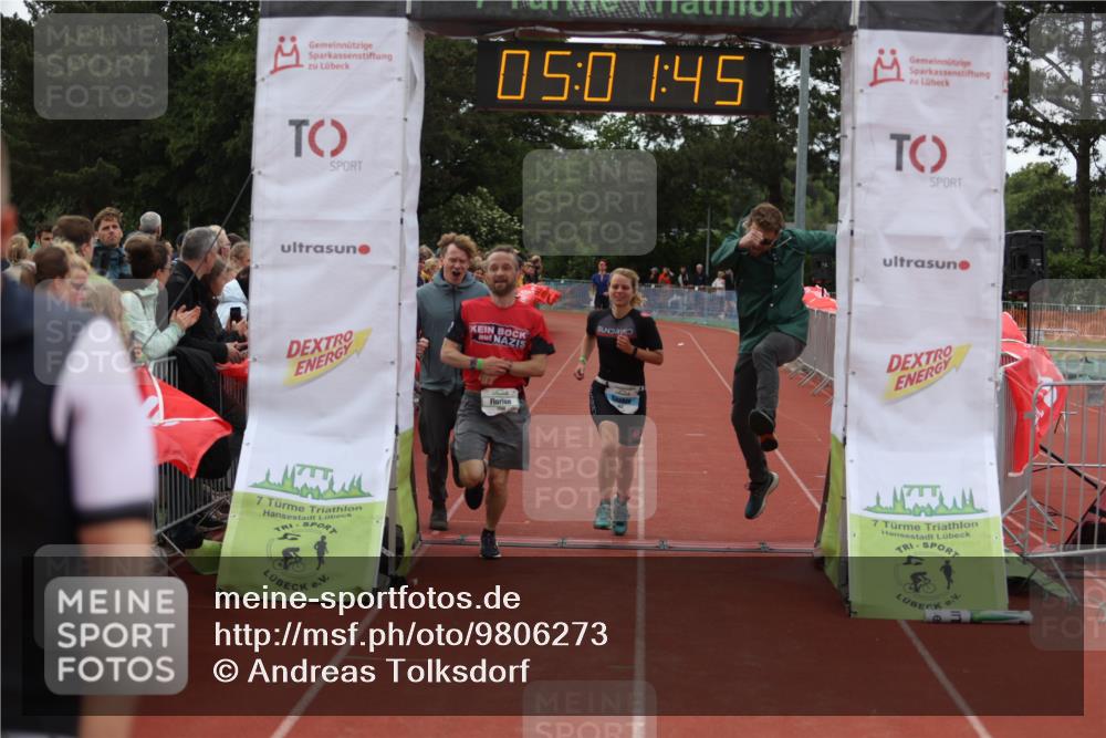 14.06.2026 - 7 Türme Triathlon Andreas Tolksdorf http://msf.ph/oto/9806273 14.06.2026 16:01:44 Ziel 806, 962, 1382, 1790, 1794 meine-sportfotos.de
