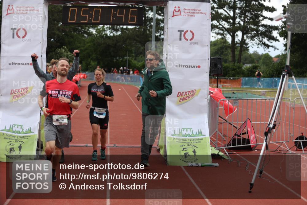 14.06.2026 - 7 Türme Triathlon Andreas Tolksdorf http://msf.ph/oto/9806274 14.06.2026 16:01:45 Ziel 806, 962, 1319, 1382, 1790, 1794 meine-sportfotos.de