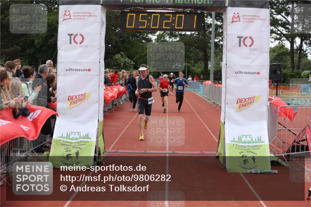 14.06.2026 - 7 Türme Triathlon Andreas Tolksdorf http://msf.ph/oto/9806282 14.06.2026 16:02:00 Ziel 1035, 1319, 1704, 1781 meine-sportfotos.de