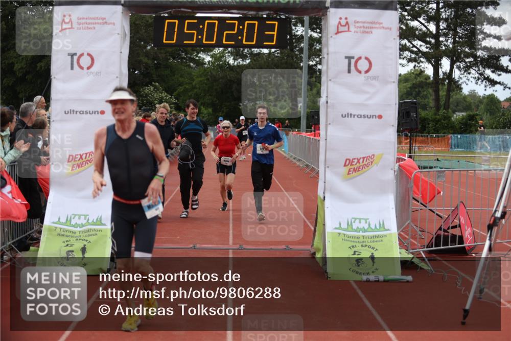 14.06.2026 - 7 Türme Triathlon Andreas Tolksdorf http://msf.ph/oto/9806288 14.06.2026 16:02:02 Ziel 1035, 1555, 1655, 1704, 1781 meine-sportfotos.de