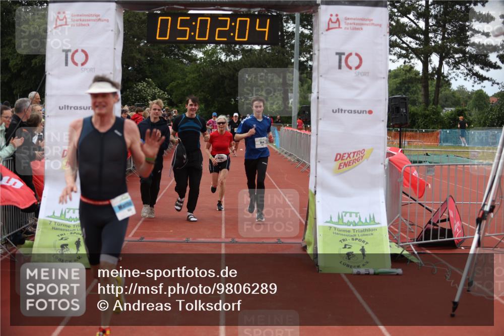 14.06.2026 - 7 Türme Triathlon Andreas Tolksdorf http://msf.ph/oto/9806289 14.06.2026 16:02:02 Ziel 1035, 1555, 1655, 1704, 1781 meine-sportfotos.de
