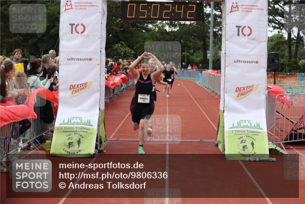 14.06.2026 - 7 Türme Triathlon Andreas Tolksdorf http://msf.ph/oto/9806336 14.06.2026 16:02:41 Ziel 812, 1293, 1597, 1599, 1642, 1695 meine-sportfotos.de