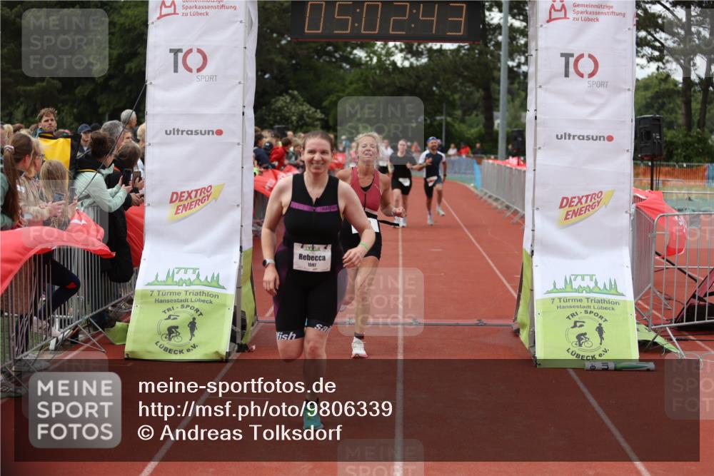 14.06.2026 - 7 Türme Triathlon Andreas Tolksdorf http://msf.ph/oto/9806339 14.06.2026 16:02:42 Ziel 812, 1293, 1511, 1597, 1599, 1642, 1695 meine-sportfotos.de