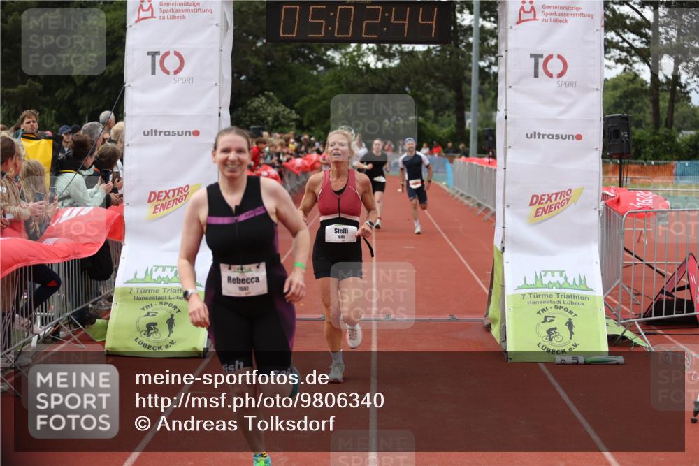 14.06.2026 - 7 Türme Triathlon Andreas Tolksdorf http://msf.ph/oto/9806340 14.06.2026 16:02:43 Ziel 812, 1293, 1511, 1597, 1599, 1642, 1695 meine-sportfotos.de