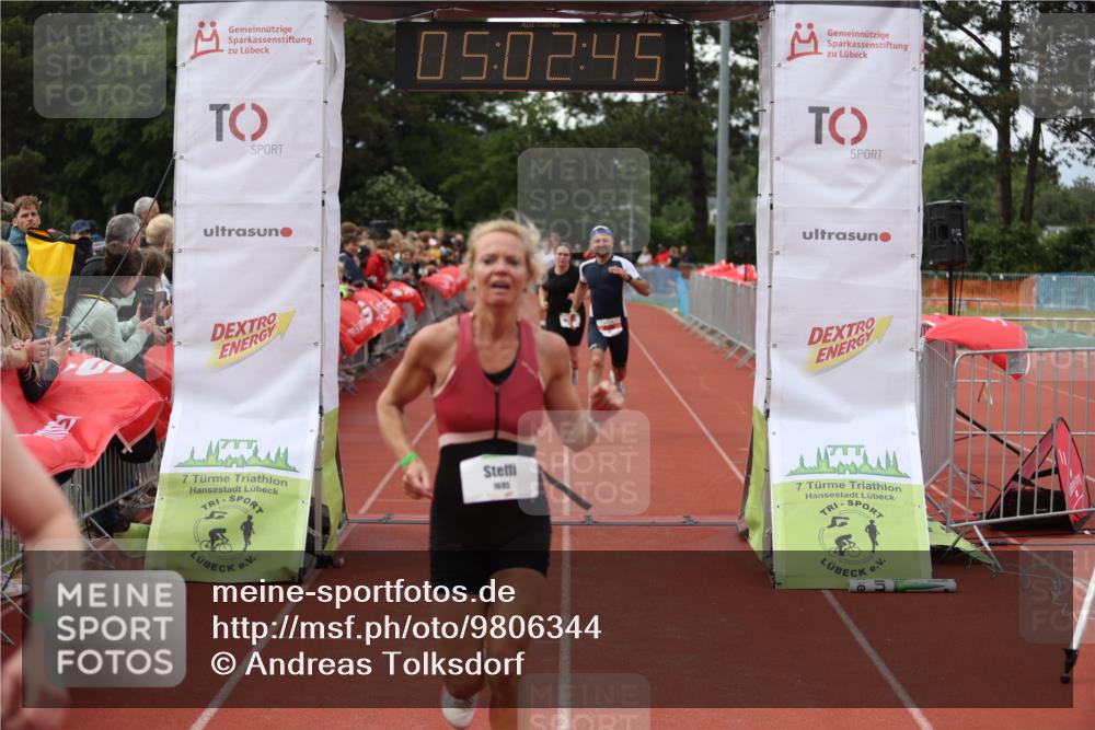 14.06.2026 - 7 Türme Triathlon Andreas Tolksdorf http://msf.ph/oto/9806344 14.06.2026 16:02:44 Ziel 812, 1293, 1511, 1597, 1599, 1642, 1695 meine-sportfotos.de
