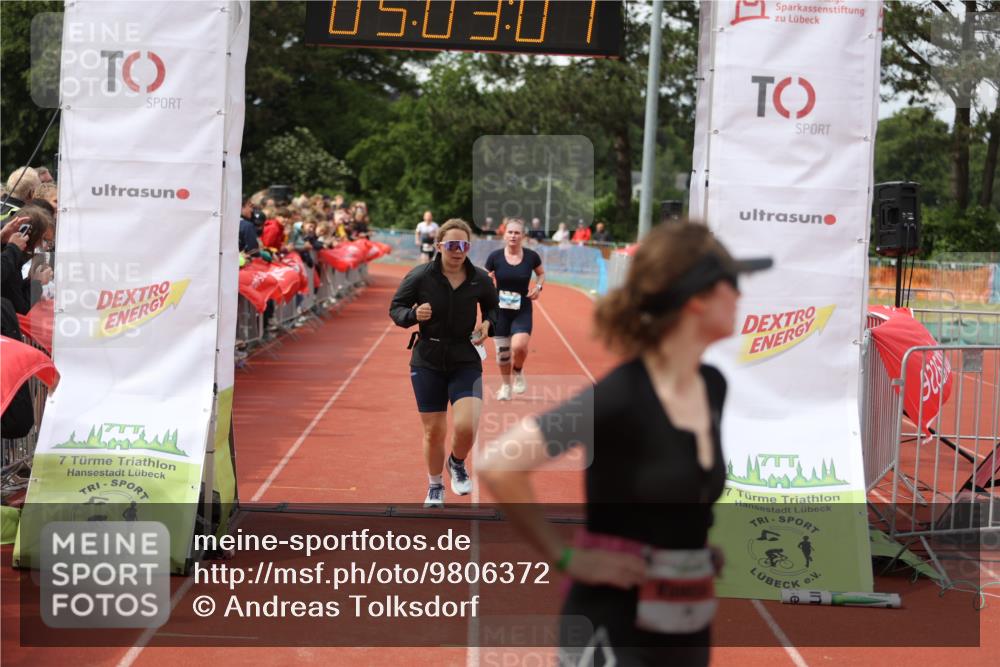 14.06.2026 - 7 Türme Triathlon Andreas Tolksdorf http://msf.ph/oto/9806372 14.06.2026 16:03:06 Ziel 716, 876, 1064, 1375, 1747 meine-sportfotos.de