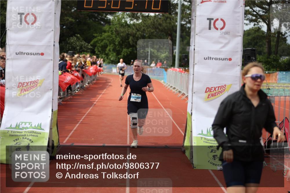 14.06.2026 - 7 Türme Triathlon Andreas Tolksdorf http://msf.ph/oto/9806377 14.06.2026 16:03:09 Ziel 876, 1064, 1375, 1477, 1747 meine-sportfotos.de