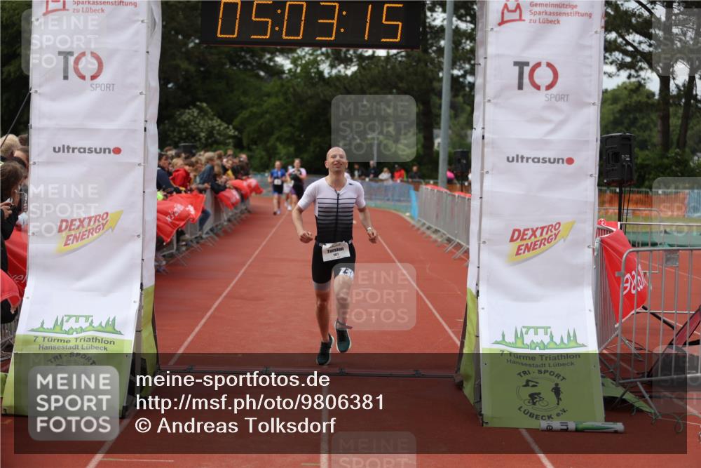 14.06.2026 - 7 Türme Triathlon Andreas Tolksdorf http://msf.ph/oto/9806381 14.06.2026 16:03:14 Ziel 1064, 1477, 1620, 1747 meine-sportfotos.de