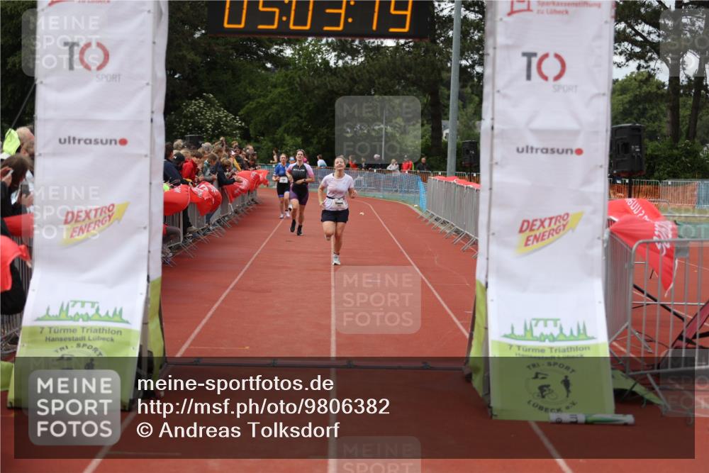 14.06.2026 - 7 Türme Triathlon Andreas Tolksdorf http://msf.ph/oto/9806382 14.06.2026 16:03:18 Ziel 1477, 1503, 1620 meine-sportfotos.de