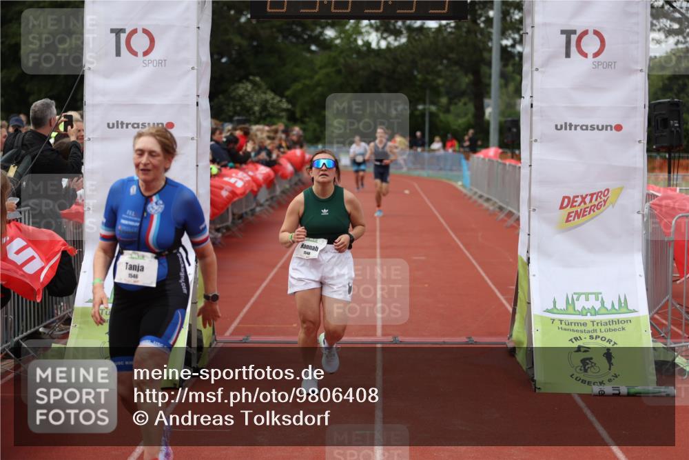 14.06.2026 - 7 Türme Triathlon Andreas Tolksdorf http://msf.ph/oto/9806408 14.06.2026 16:03:32 Ziel 1475, 1503, 1546, 1548 meine-sportfotos.de