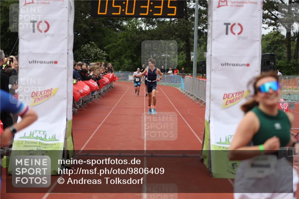14.06.2026 - 7 Türme Triathlon Andreas Tolksdorf http://msf.ph/oto/9806409 14.06.2026 16:03:34 Ziel 1475, 1546, 1548, 1723, 1724 meine-sportfotos.de