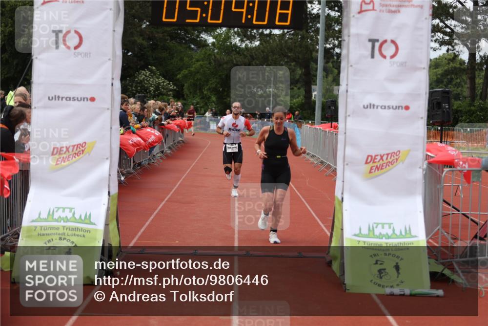 14.06.2026 - 7 Türme Triathlon Andreas Tolksdorf http://msf.ph/oto/9806446 14.06.2026 16:04:07 Ziel 1353, 1483, 1550, 1743 meine-sportfotos.de