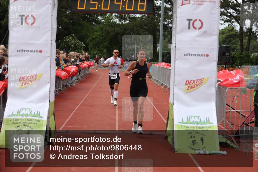 14.06.2026 - 7 Türme Triathlon Andreas Tolksdorf http://msf.ph/oto/9806448 14.06.2026 16:04:07 Ziel 1353, 1483, 1550, 1743 meine-sportfotos.de