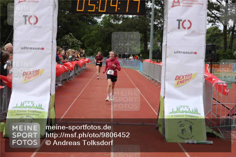 14.06.2026 - 7 Türme Triathlon Andreas Tolksdorf http://msf.ph/oto/9806452 14.06.2026 16:04:16 Ziel 940, 1483, 1561, 1595, 1743 meine-sportfotos.de