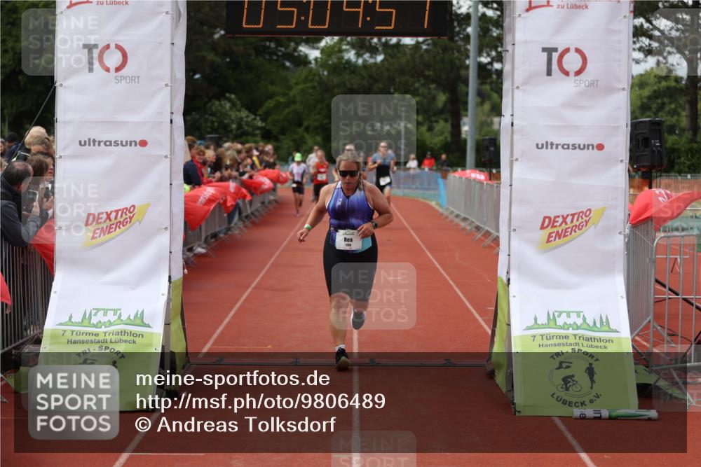 14.06.2026 - 7 Türme Triathlon Andreas Tolksdorf http://msf.ph/oto/9806489 14.06.2026 16:04:56 Ziel 946, 1367, 1663, 1689, 1700, 1717, 1778 meine-sportfotos.de