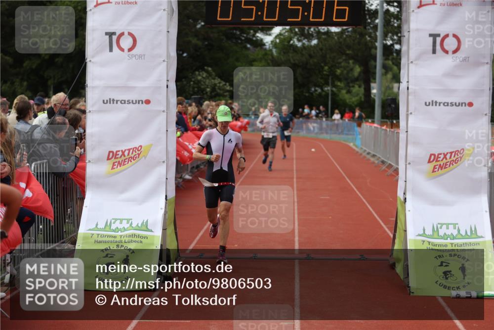 14.06.2026 - 7 Türme Triathlon Andreas Tolksdorf http://msf.ph/oto/9806503 14.06.2026 16:05:05 Ziel 811, 892, 1367, 1459, 1663, 1689, 1700, 1778 meine-sportfotos.de