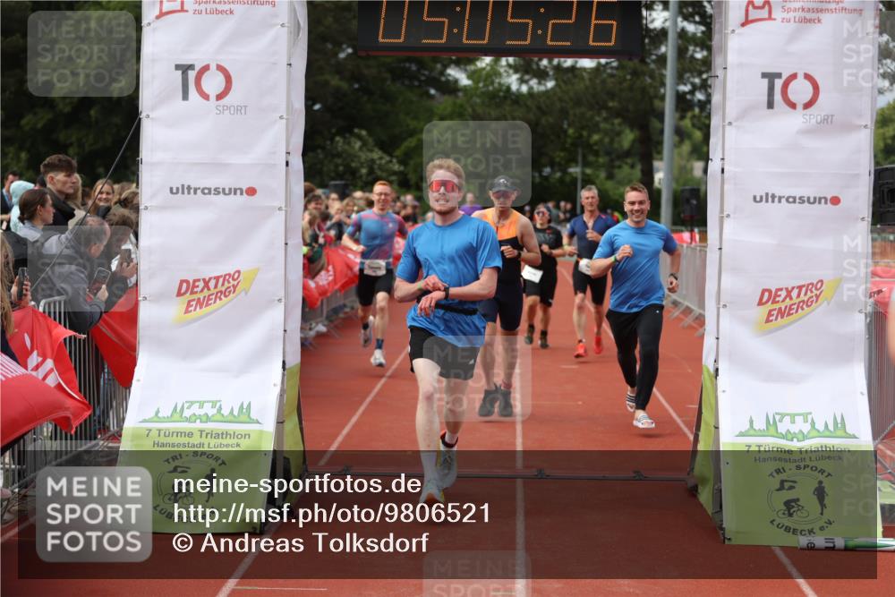 14.06.2026 - 7 Türme Triathlon Andreas Tolksdorf http://msf.ph/oto/9806521 14.06.2026 16:05:24 Ziel 852, 934, 1334, 1335, 1362, 1686, 1782 meine-sportfotos.de