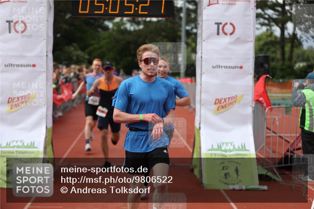 14.06.2026 - 7 Türme Triathlon Andreas Tolksdorf http://msf.ph/oto/9806522 14.06.2026 16:05:25 Ziel 852, 934, 1334, 1335, 1362, 1395, 1686, 1782 meine-sportfotos.de