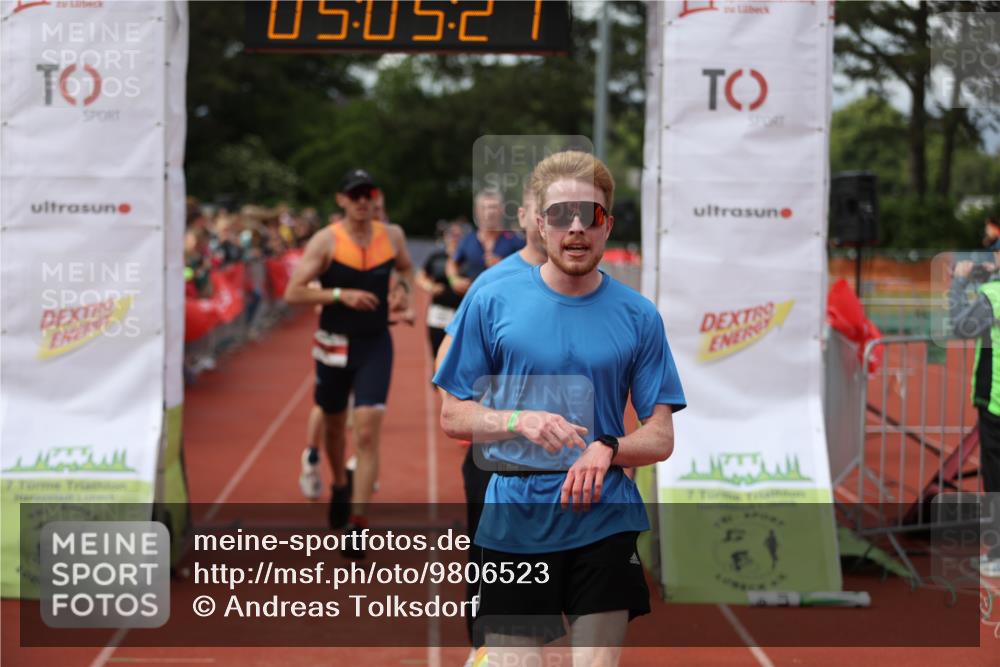 14.06.2026 - 7 Türme Triathlon Andreas Tolksdorf http://msf.ph/oto/9806523 14.06.2026 16:05:26 Ziel 852, 934, 1334, 1335, 1362, 1395, 1686, 1782 meine-sportfotos.de