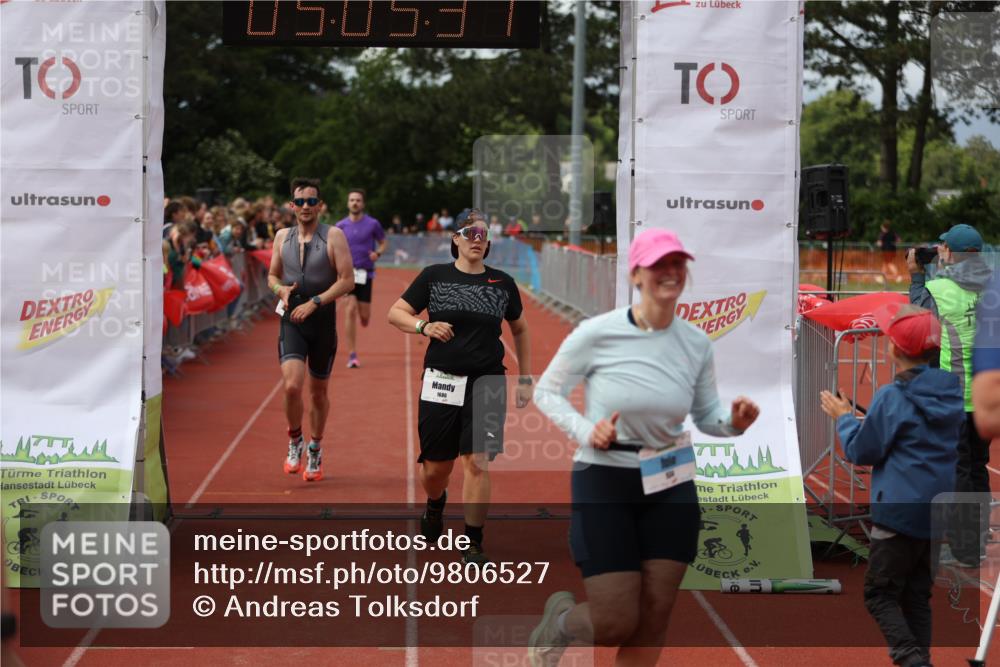 14.06.2026 - 7 Türme Triathlon Andreas Tolksdorf http://msf.ph/oto/9806527 14.06.2026 16:05:29 Ziel 852, 934, 1334, 1335, 1362, 1395, 1686, 1782 meine-sportfotos.de
