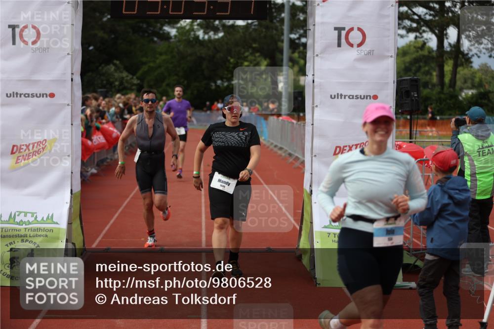 14.06.2026 - 7 Türme Triathlon Andreas Tolksdorf http://msf.ph/oto/9806528 14.06.2026 16:05:30 Ziel 852, 934, 1334, 1335, 1362, 1395, 1686, 1782 meine-sportfotos.de