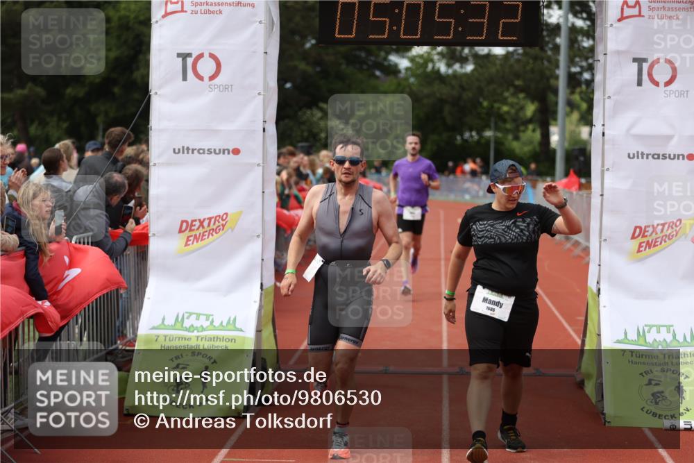 14.06.2026 - 7 Türme Triathlon Andreas Tolksdorf http://msf.ph/oto/9806530 14.06.2026 16:05:31 Ziel 852, 934, 1334, 1335, 1362, 1395, 1686, 1782 meine-sportfotos.de
